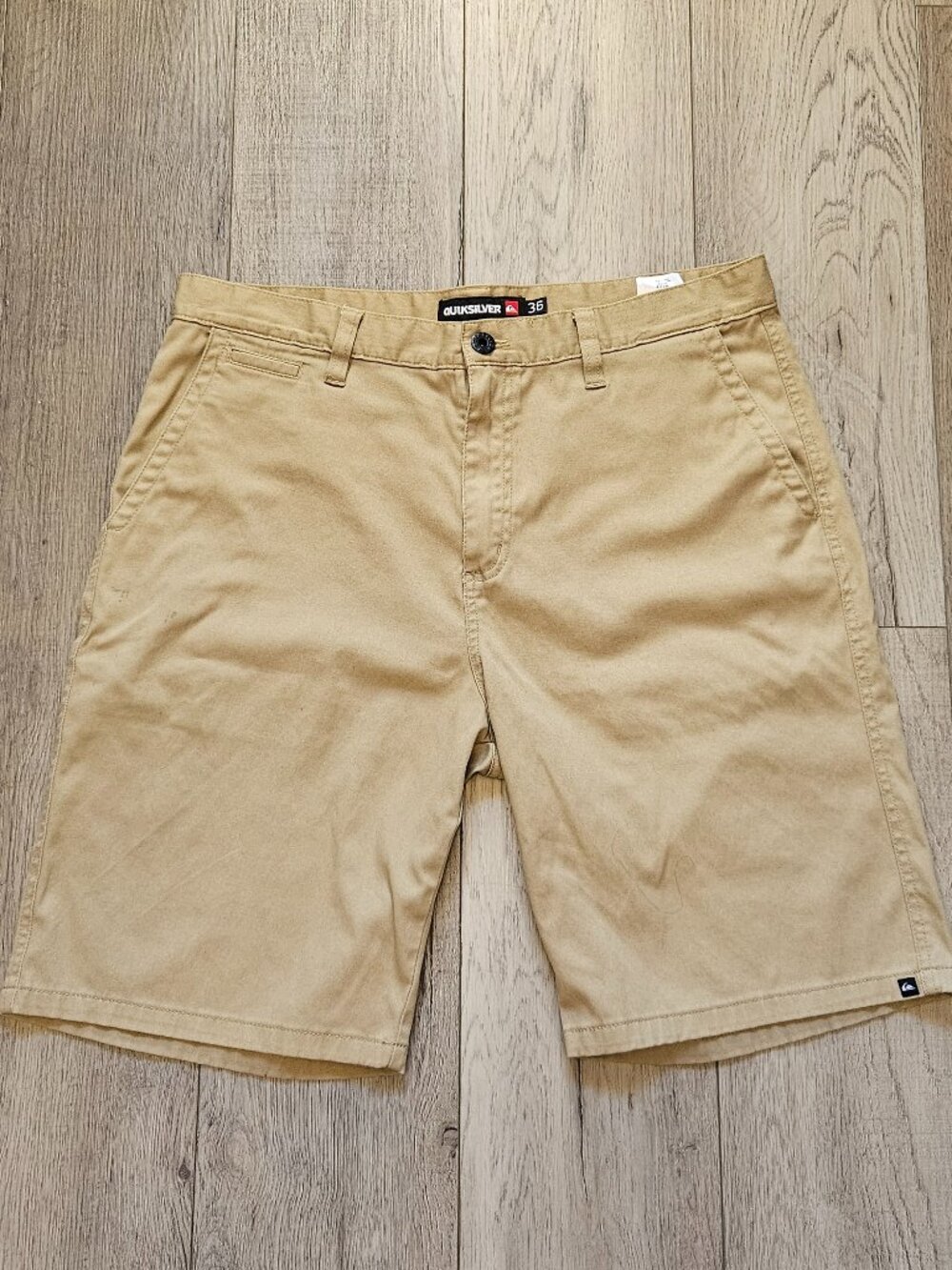 Quiksilver Mens Size 36 Khaki Chino Walkshorts Skater Surf Twill Casual Shorts 3